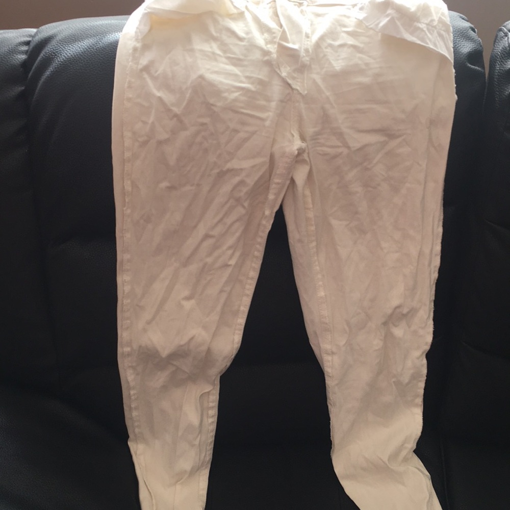 White MidRise Skinny Pants